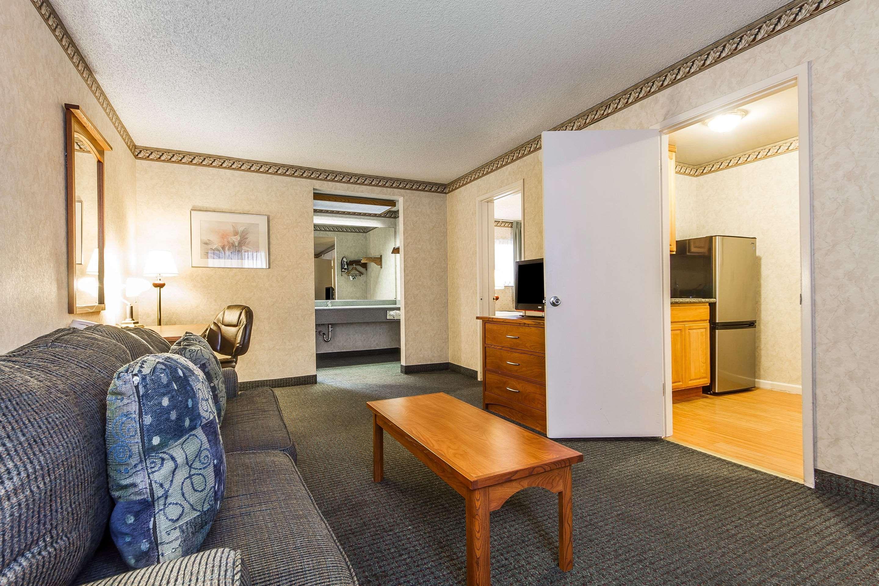 Quality Inn & Suites Silicon Valley Santa Clara Exterior foto